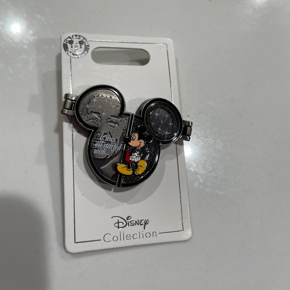 Disney Parks Exclusive Disney Collection Mickey Mouse Walt Disney Hinged Pin NEW